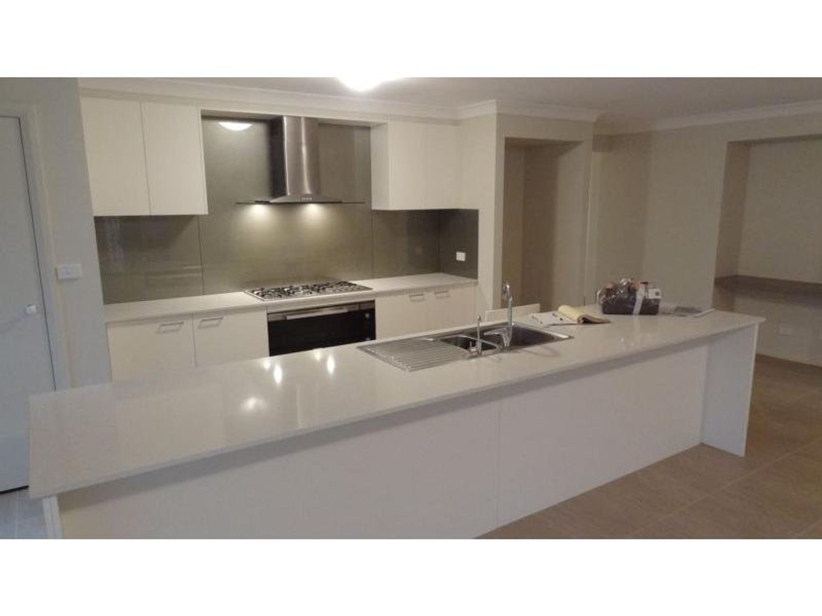 28 Kite Street, Aberglasslyn NSW 2320, Aberglasslyn - Thumbnail 2