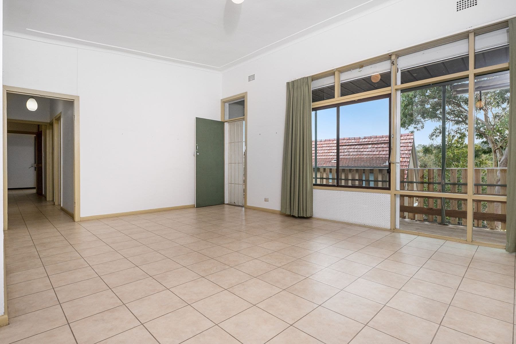 16 Waterfall Avenue, Forestville NSW 2087, Forestville - Thumbnail 4