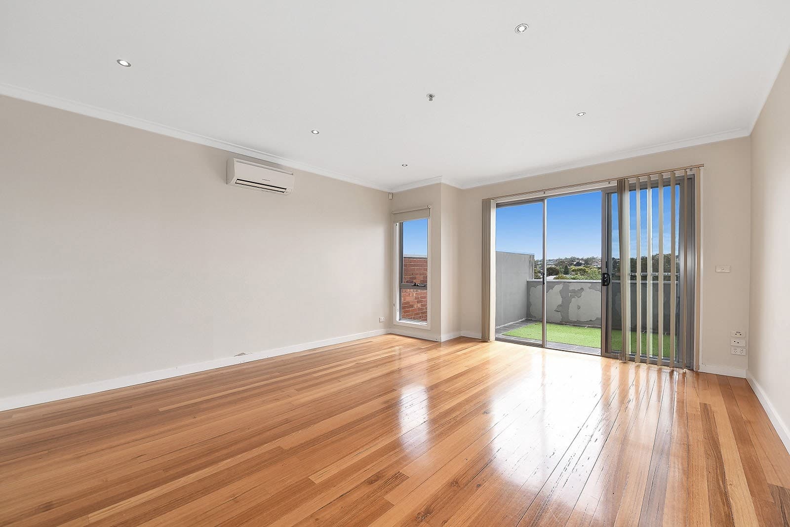 2/36 Lebanon Street, Strathmore, VIC 3041, Strathmore - Thumbnail 2