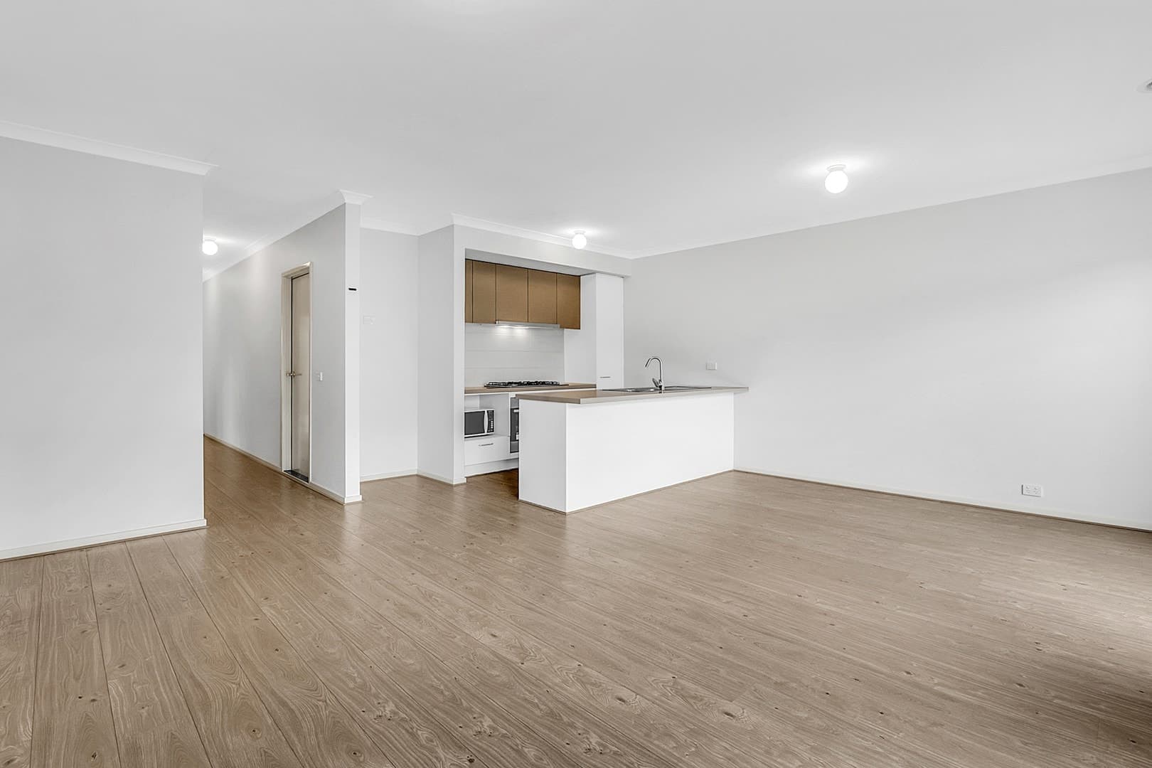 16 Bolwarra Street, Craigieburn, VIC 3064, Craigieburn - Thumbnail 4