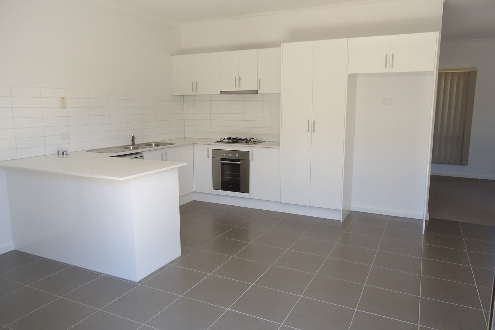 4 Evatt Green, Point Cook, VIC 3030, Point Cook - Thumbnail 3