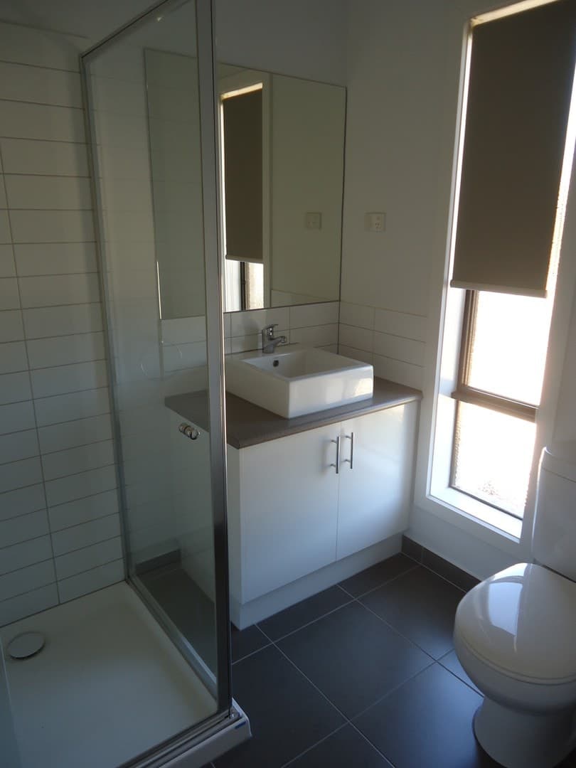 4 Evatt Green, Point Cook, VIC 3030, Point Cook - Thumbnail 6