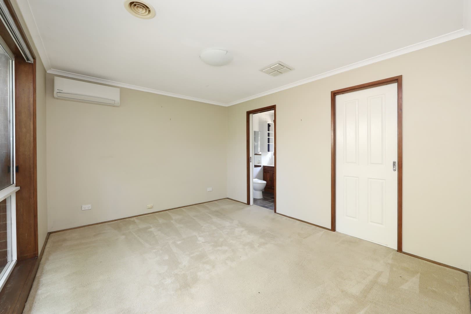 8 Sienna Court, Rowville, VIC 3178, Rowville - Thumbnail 5