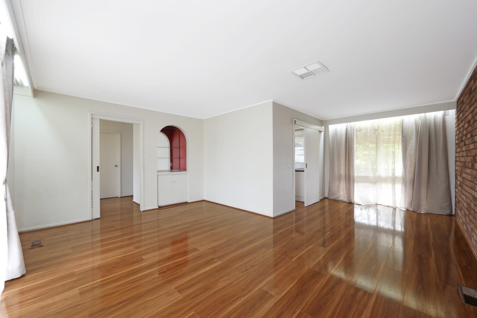 118 Outlook  Drive, Dandenong North, VIC 3175, Dandenong North - Thumbnail 4