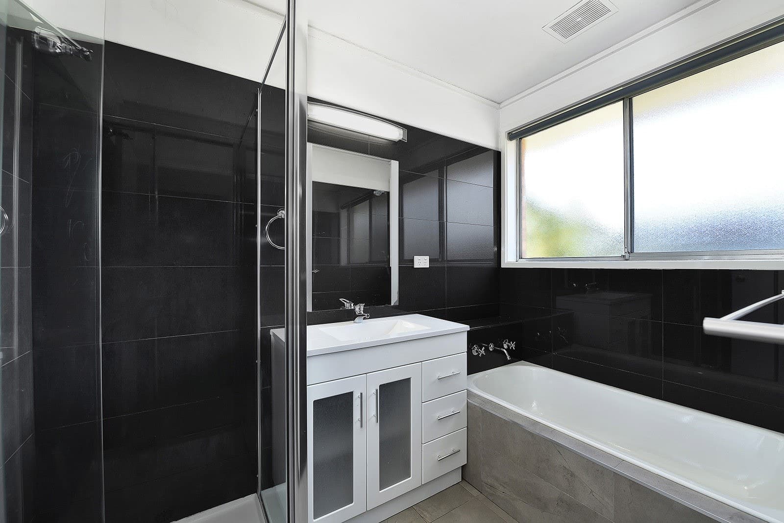 9 Dudley  Court, Gladstone Park, VIC 3043, Gladstone Park - Thumbnail 3