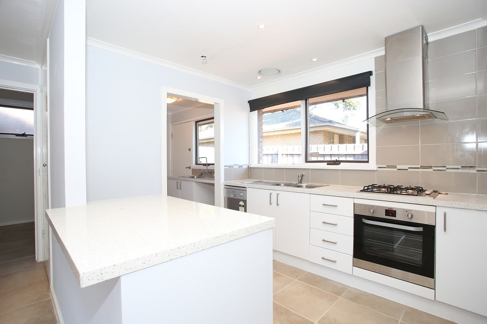 3/10-12 Bloom Street, Frankston, VIC 3199, Frankston - Thumbnail 2