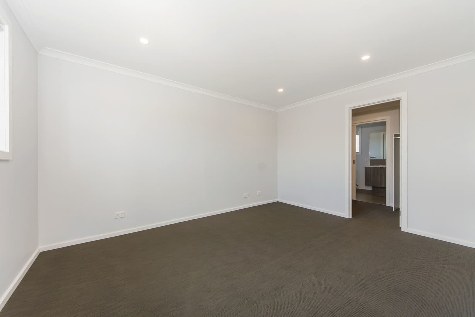 37 Creekwood Way, Cobblebank, VIC 3338, Cobblebank - Thumbnail 4