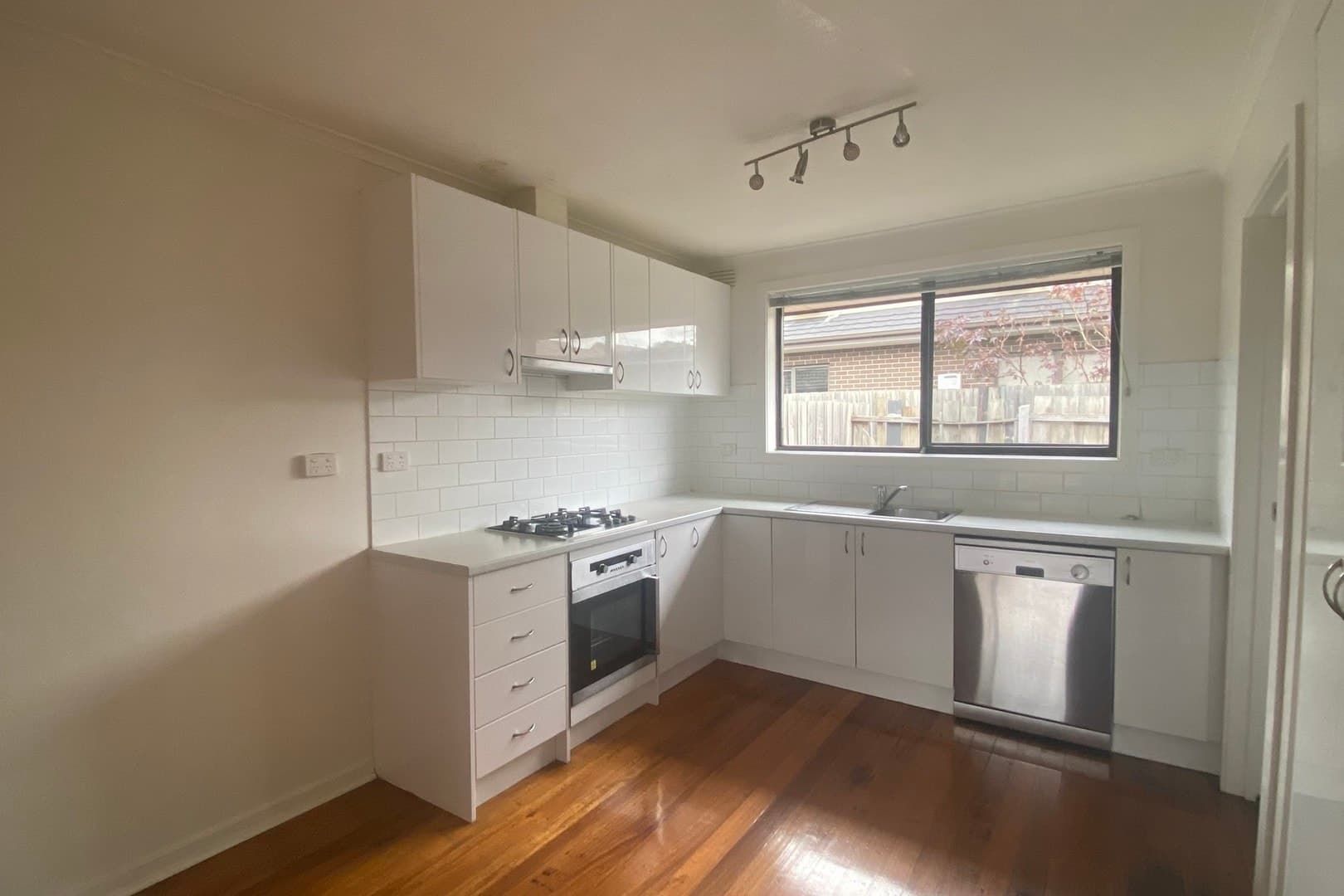 4/18 Duffy Street, Reservoir, VIC 3073, Reservoir - Thumbnail 6