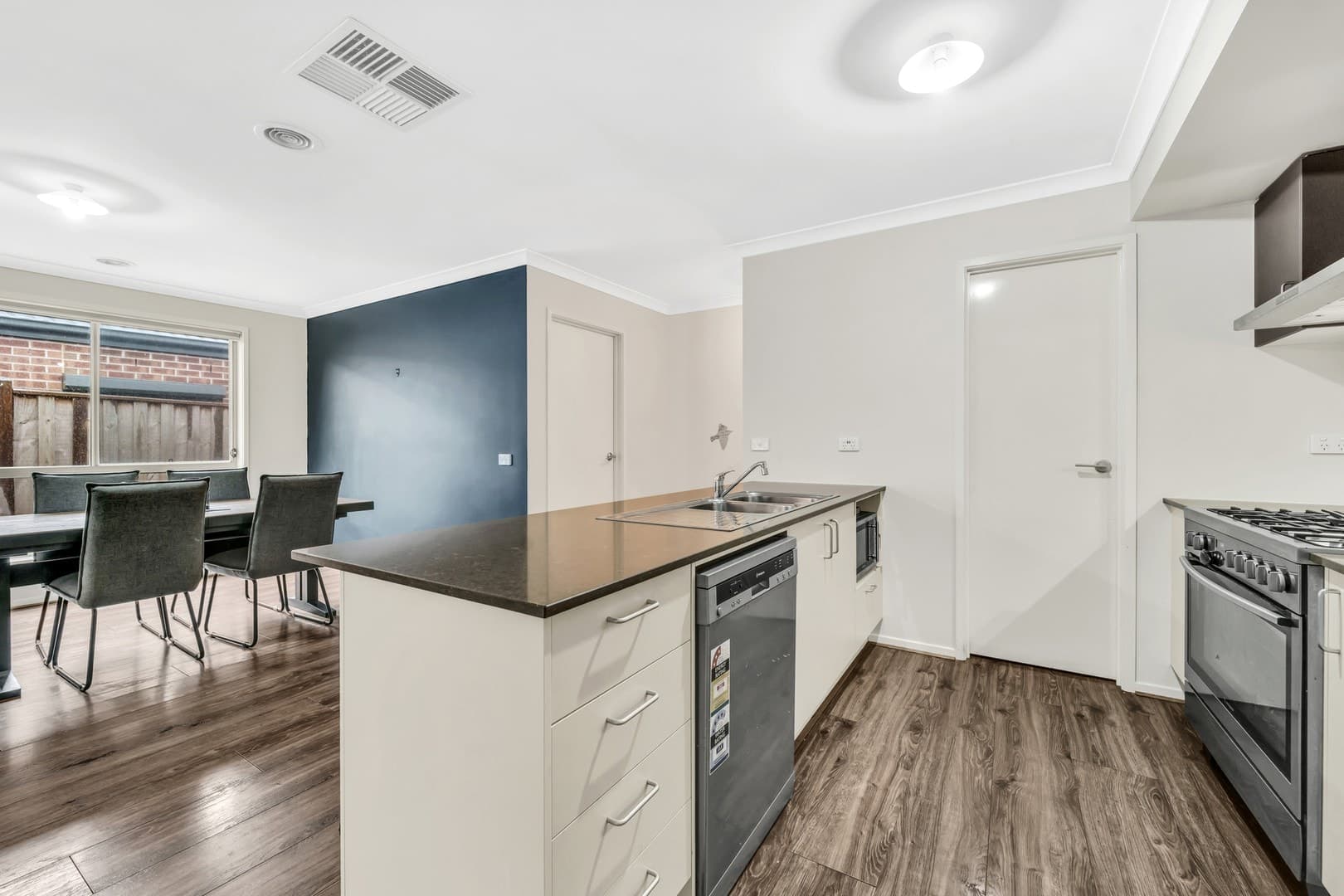14 Falstone Circuit, Mickleham, VIC 3064, Mickleham - Thumbnail 6