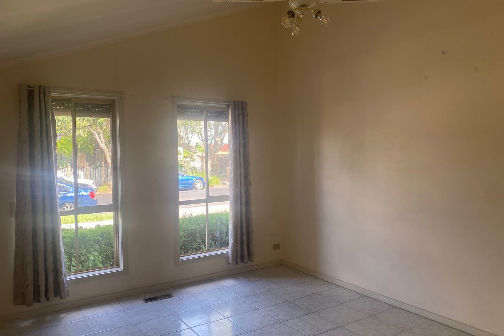 2/1 Gladstone Street, Coburg, VIC 3058, Coburg - Thumbnail 3