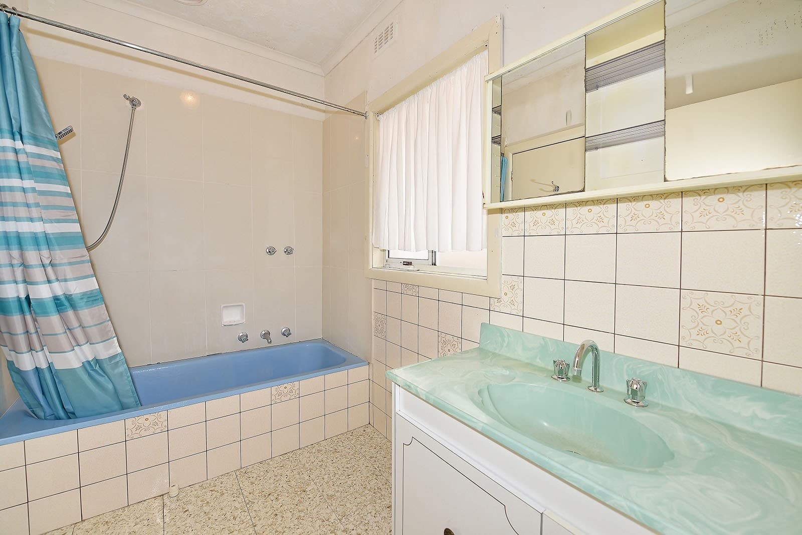 131 Hoffmans Road, Niddrie, VIC 3042, Niddrie - Thumbnail 3