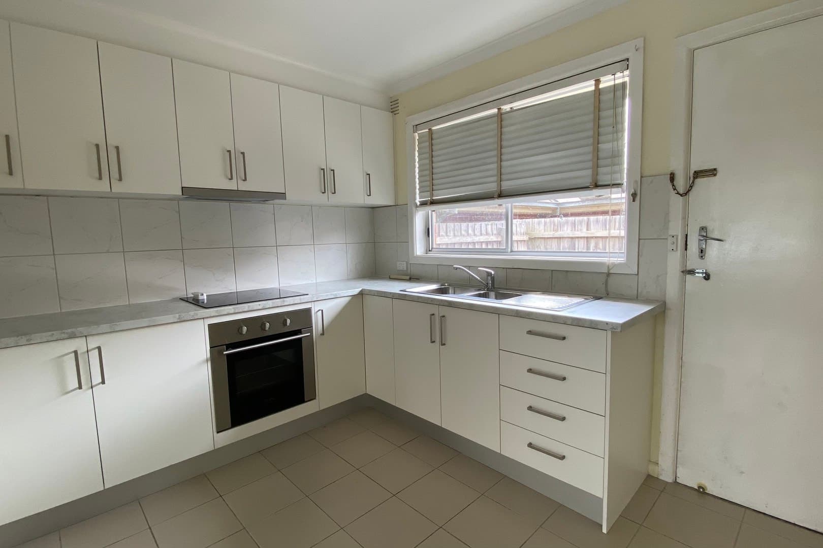 2/19 Aberdeen Street, Reservoir, VIC 3073, Reservoir - Image 1