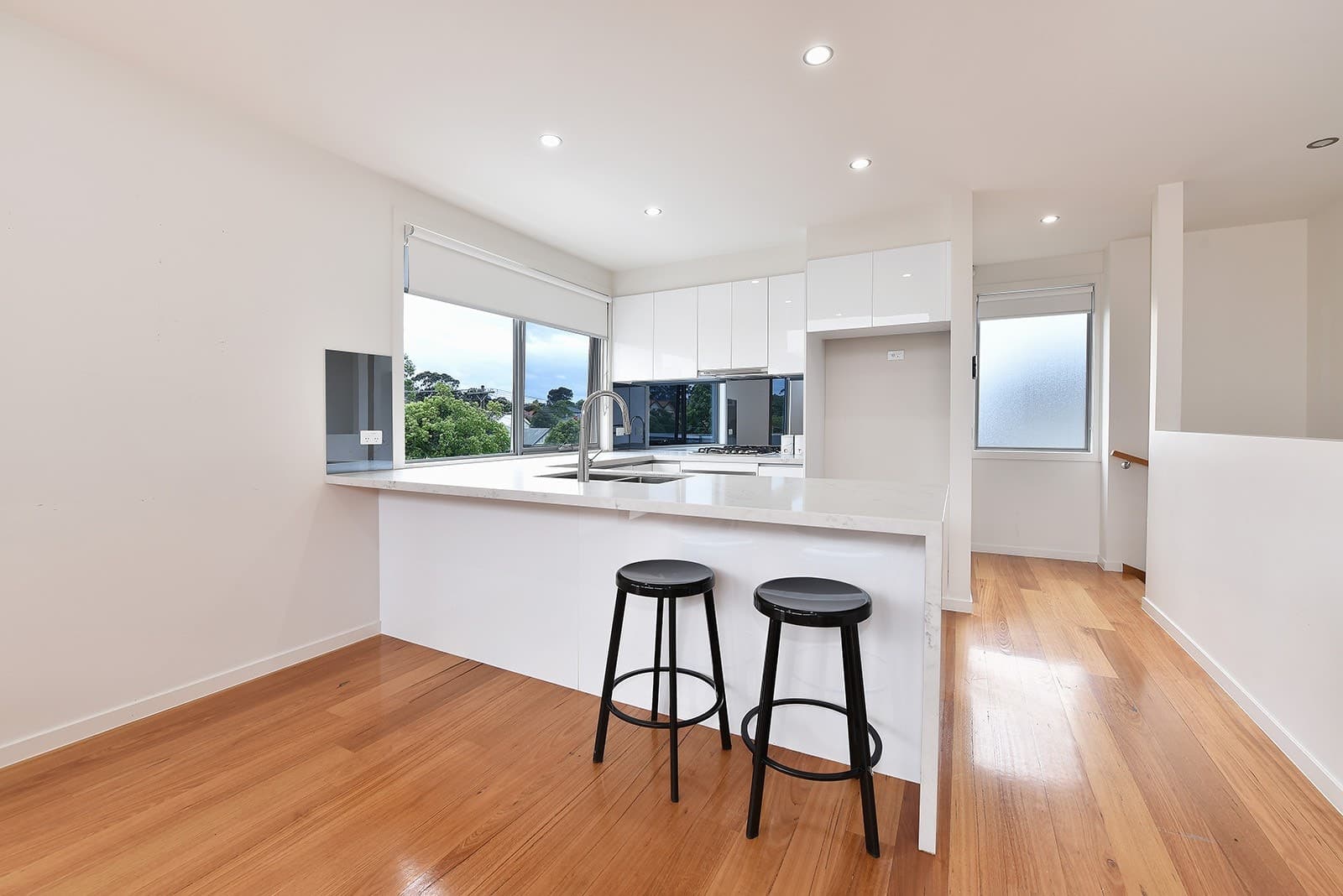 1/13 Washington Street, Essendon, VIC 3040, Essendon - Thumbnail 2