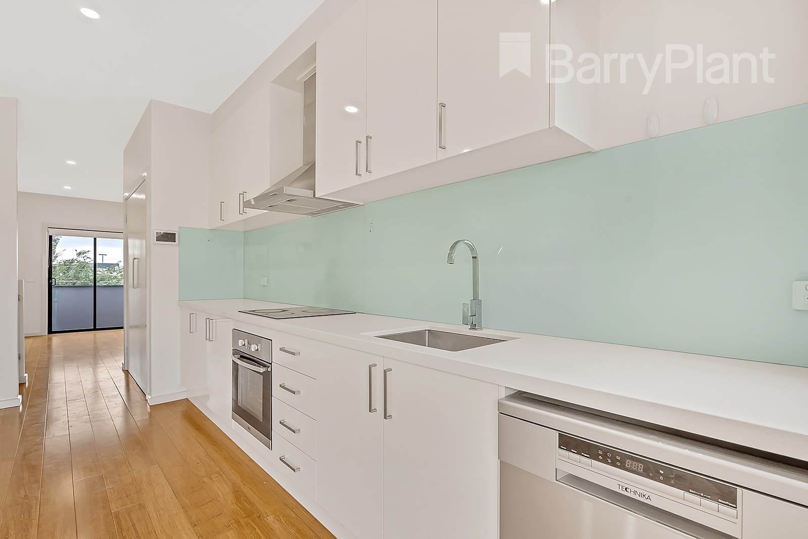 23 Huntington Drive, Craigieburn, VIC 3064, Craigieburn - Thumbnail 3