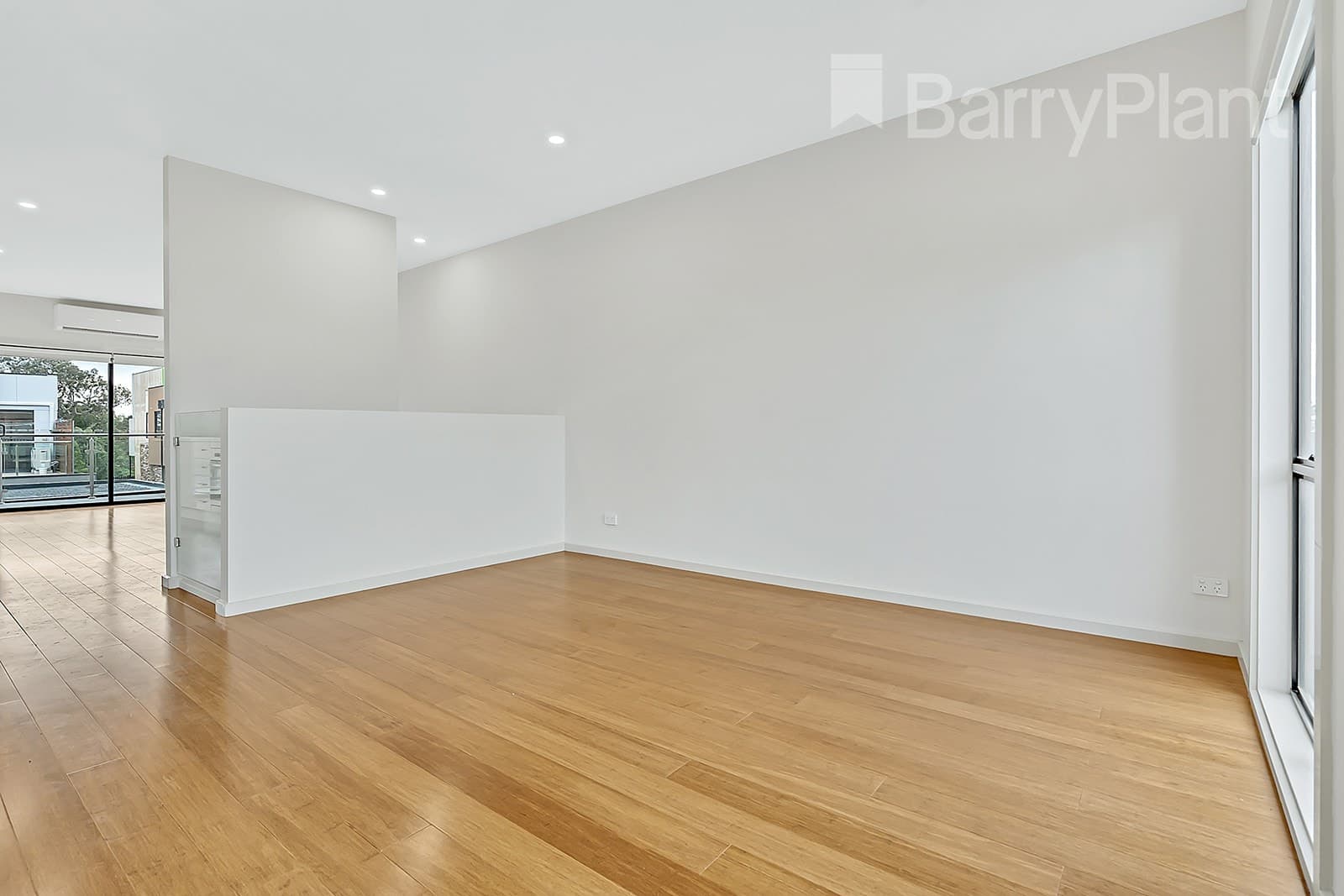 23 Huntington Drive, Craigieburn, VIC 3064, Craigieburn - Thumbnail 7