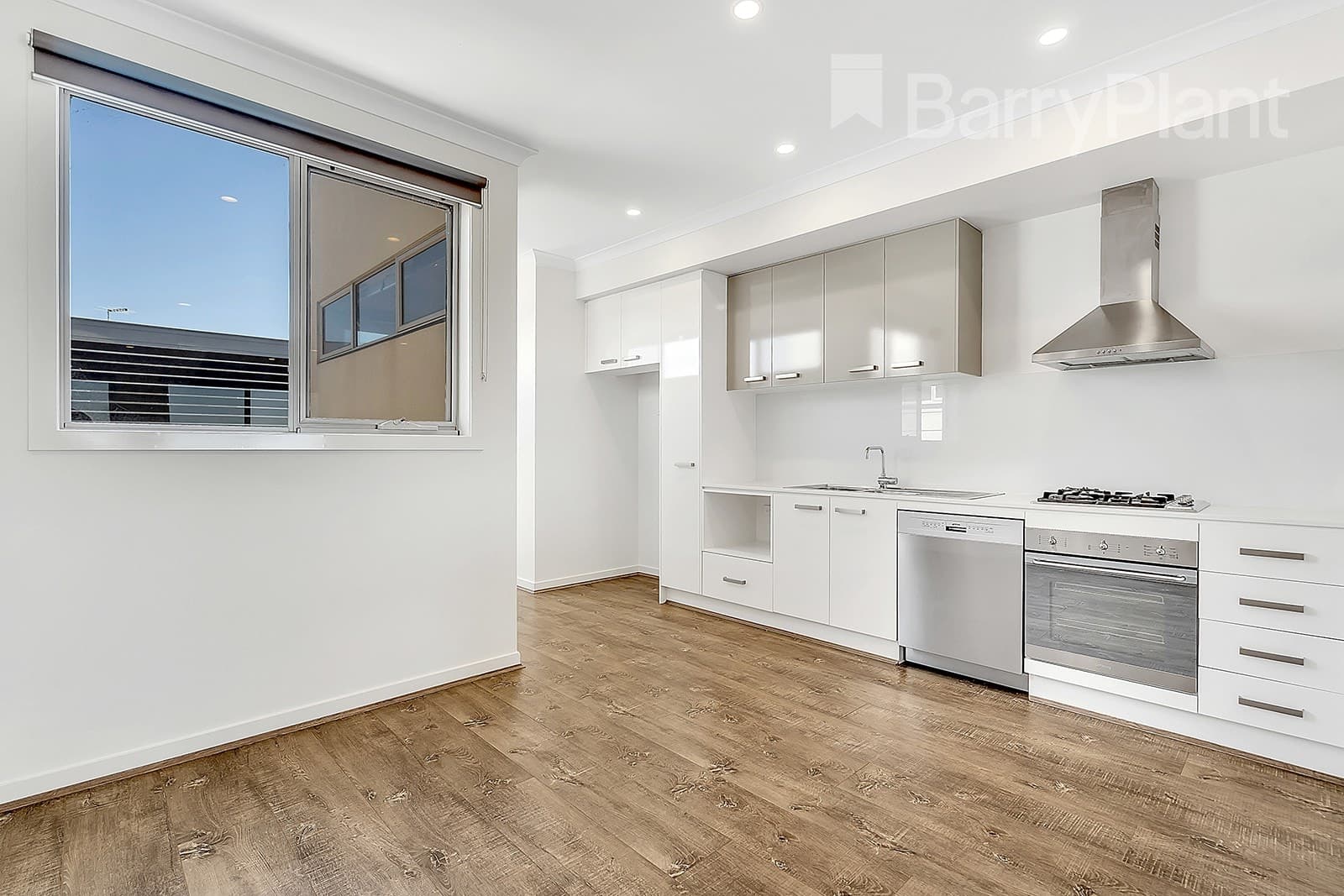 34 Bayano Way, Craigieburn, VIC 3064, Craigieburn - Thumbnail 3