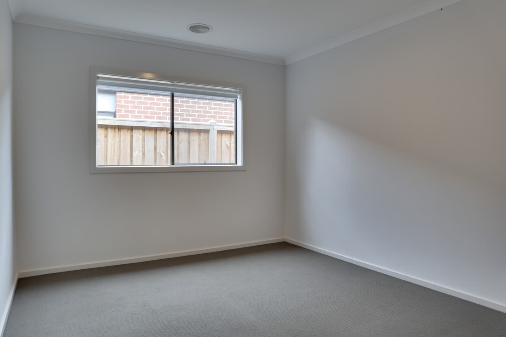 9 Jolimont Avenue, Mickleham, VIC 3064, Mickleham - Thumbnail 4