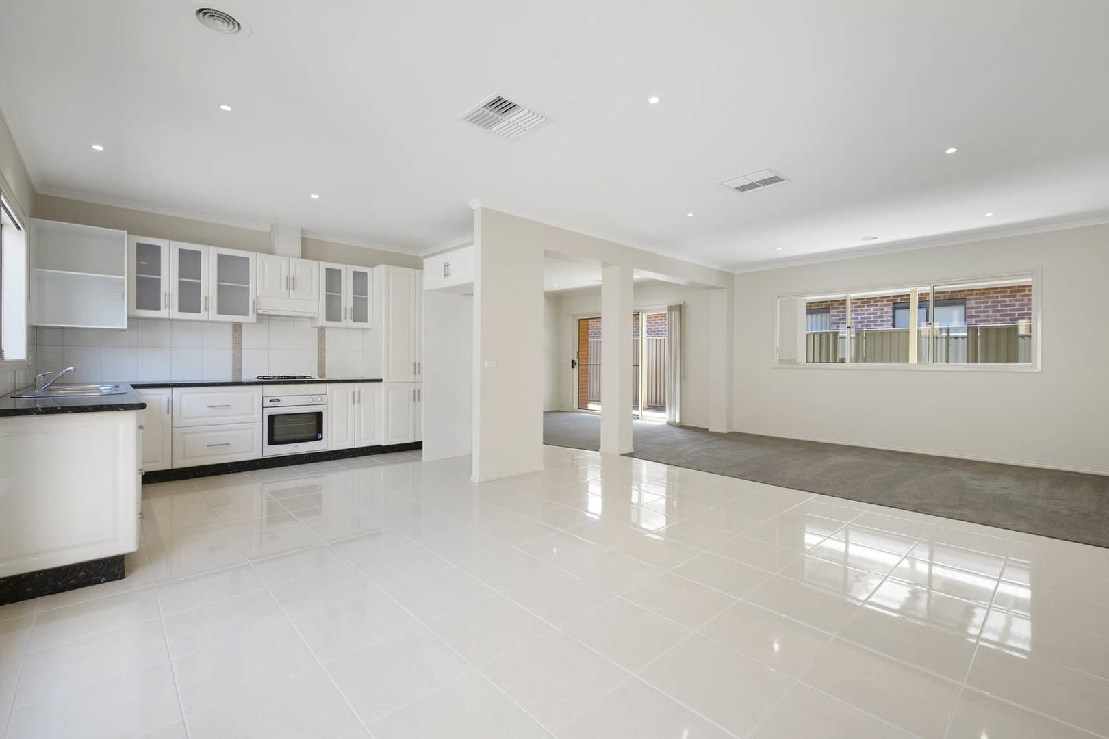 32 Sarton Link, Pakenham, VIC 3810, Pakenham - Thumbnail 4