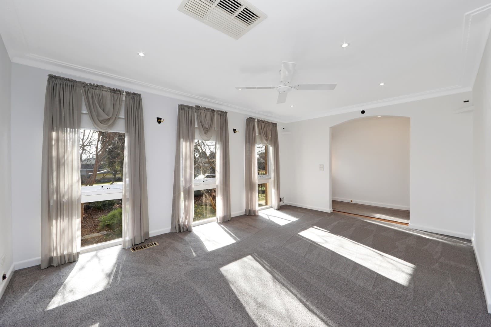 151 George Street, Scoresby, VIC 3179, Scoresby - Thumbnail 2