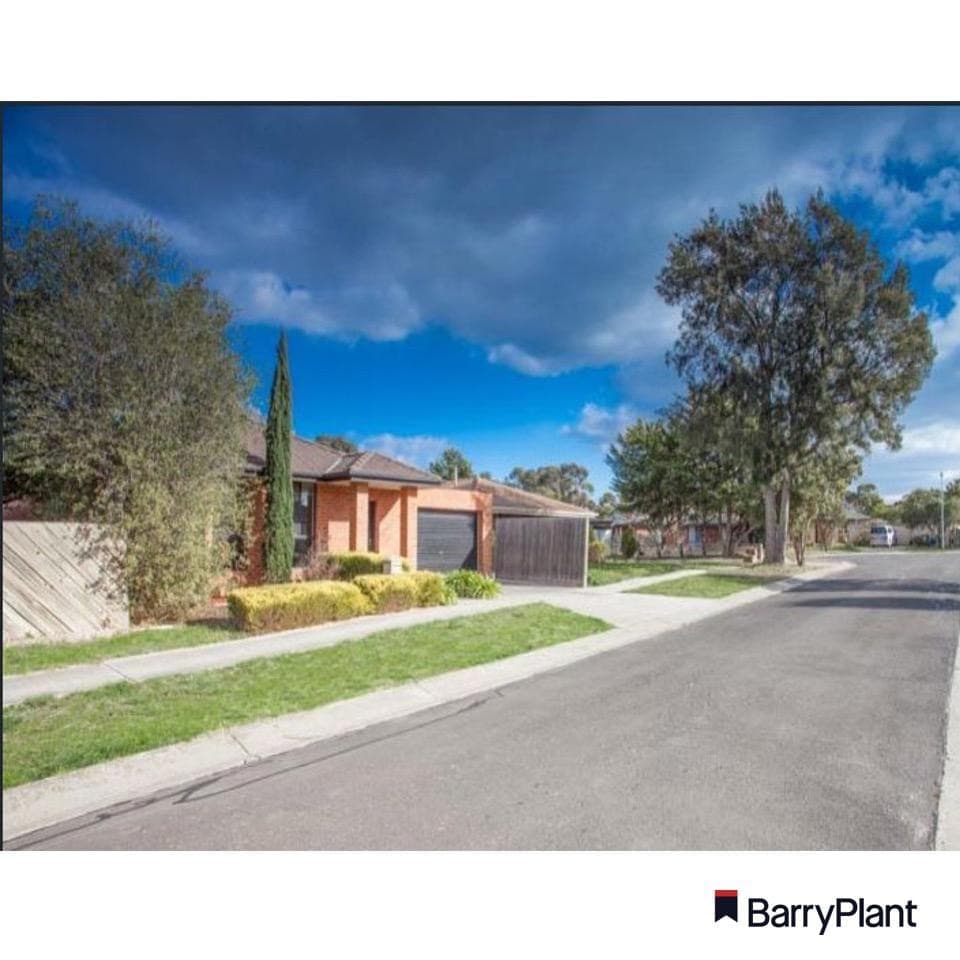 2/20 Turnburry Dve, Sunbury, VIC 3429, Sunbury - Thumbnail 3