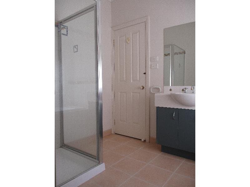 20 Harrington Drive, Melton West, VIC 3337, Melton West - Thumbnail 5