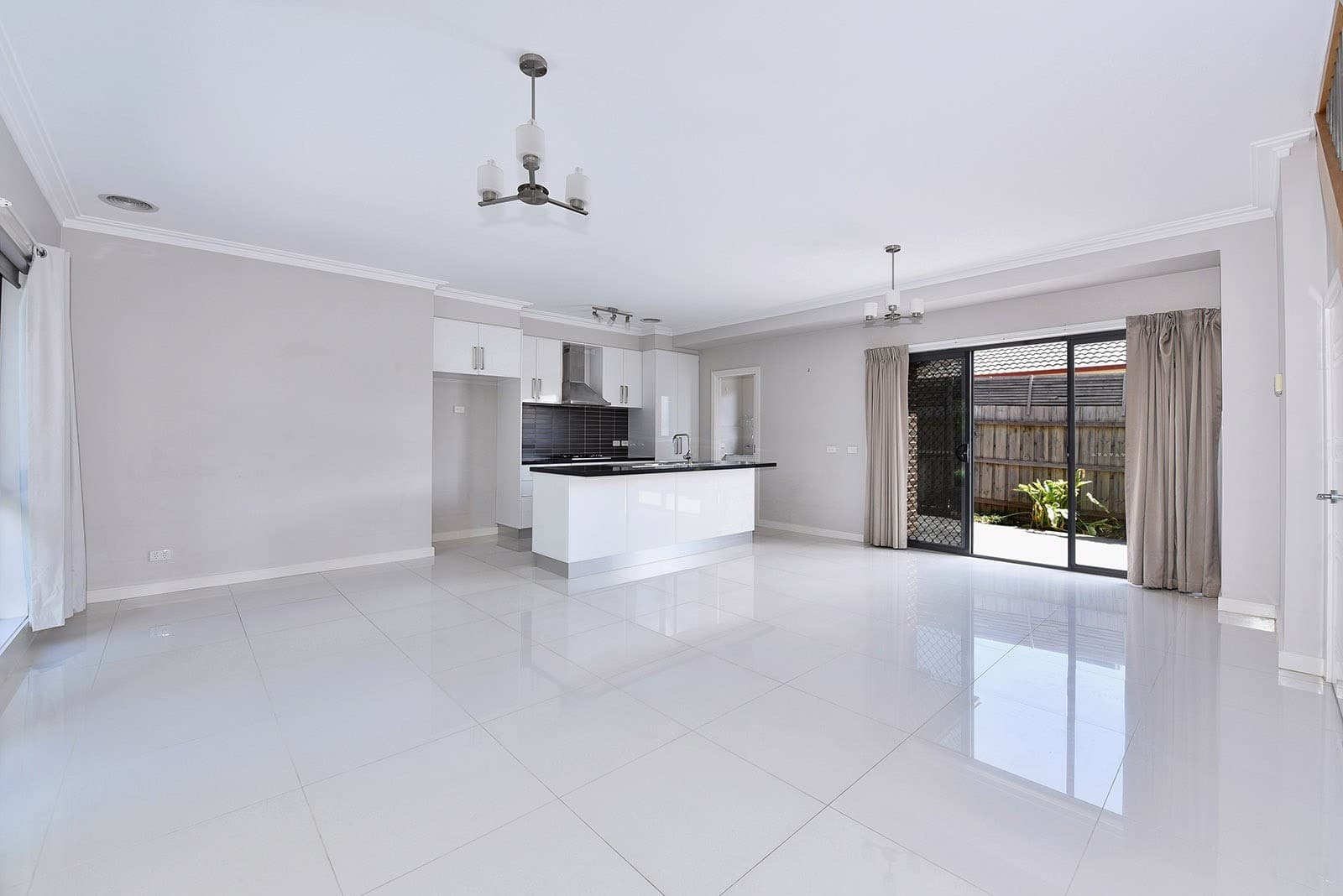 2/27 Walters Avenue, Airport West, VIC 3042, Airport West - Thumbnail 2