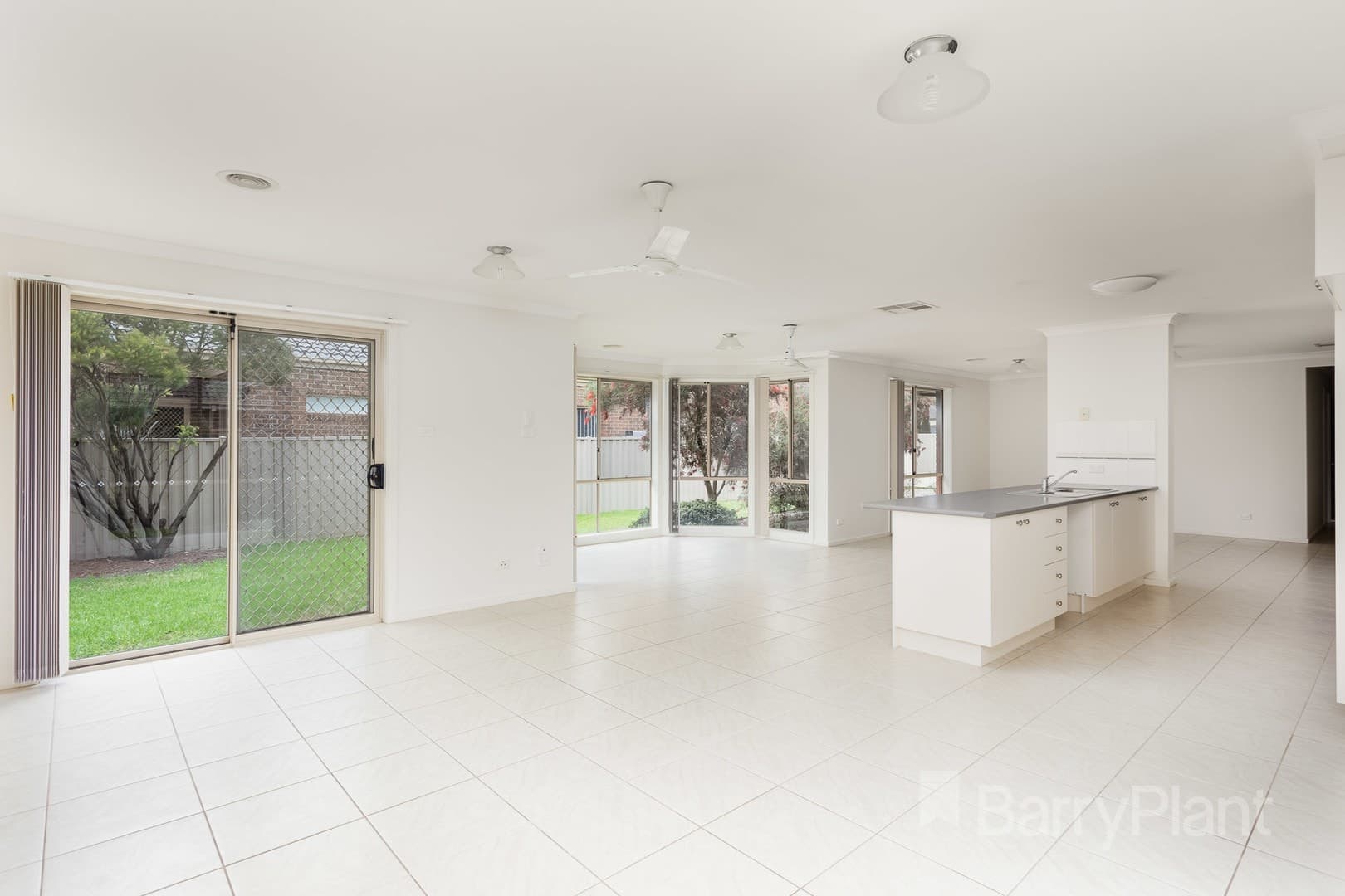 22 San Sebastian Drive, Point Cook, VIC 3030, Point Cook - Thumbnail 4