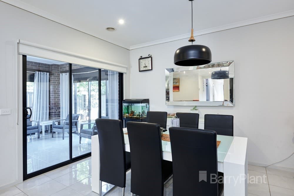 80 Wheelers Park Drive, Cranbourne North, VIC 3977, Cranbourne North - Thumbnail 5