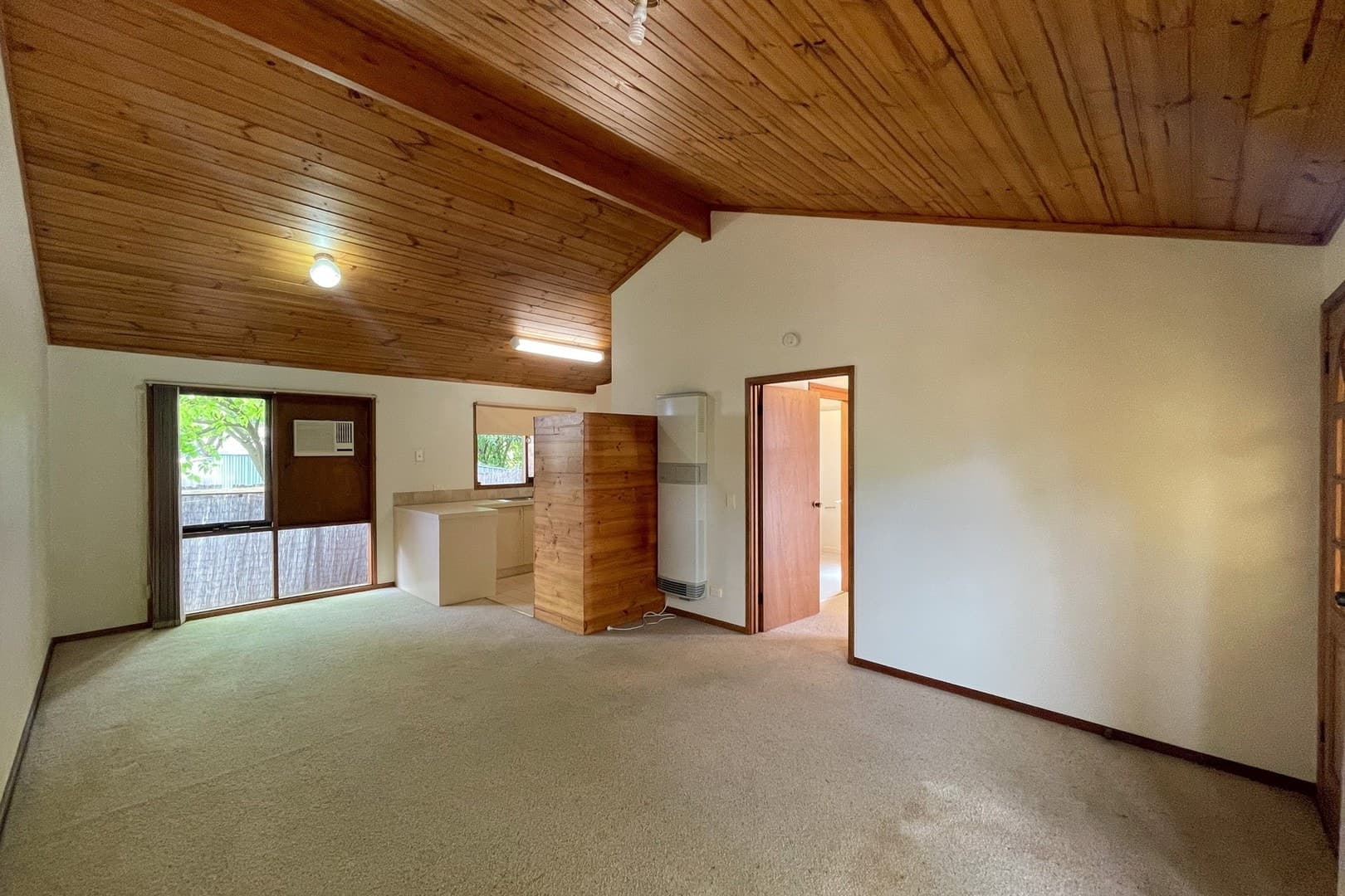 3/10 Kennedy Avenue, Ringwood, VIC 3134, Ringwood - Thumbnail 2