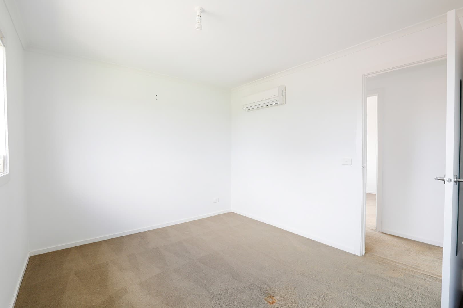 6/7-8 Roseville Court, Berwick, VIC 3806, Berwick - Thumbnail 6