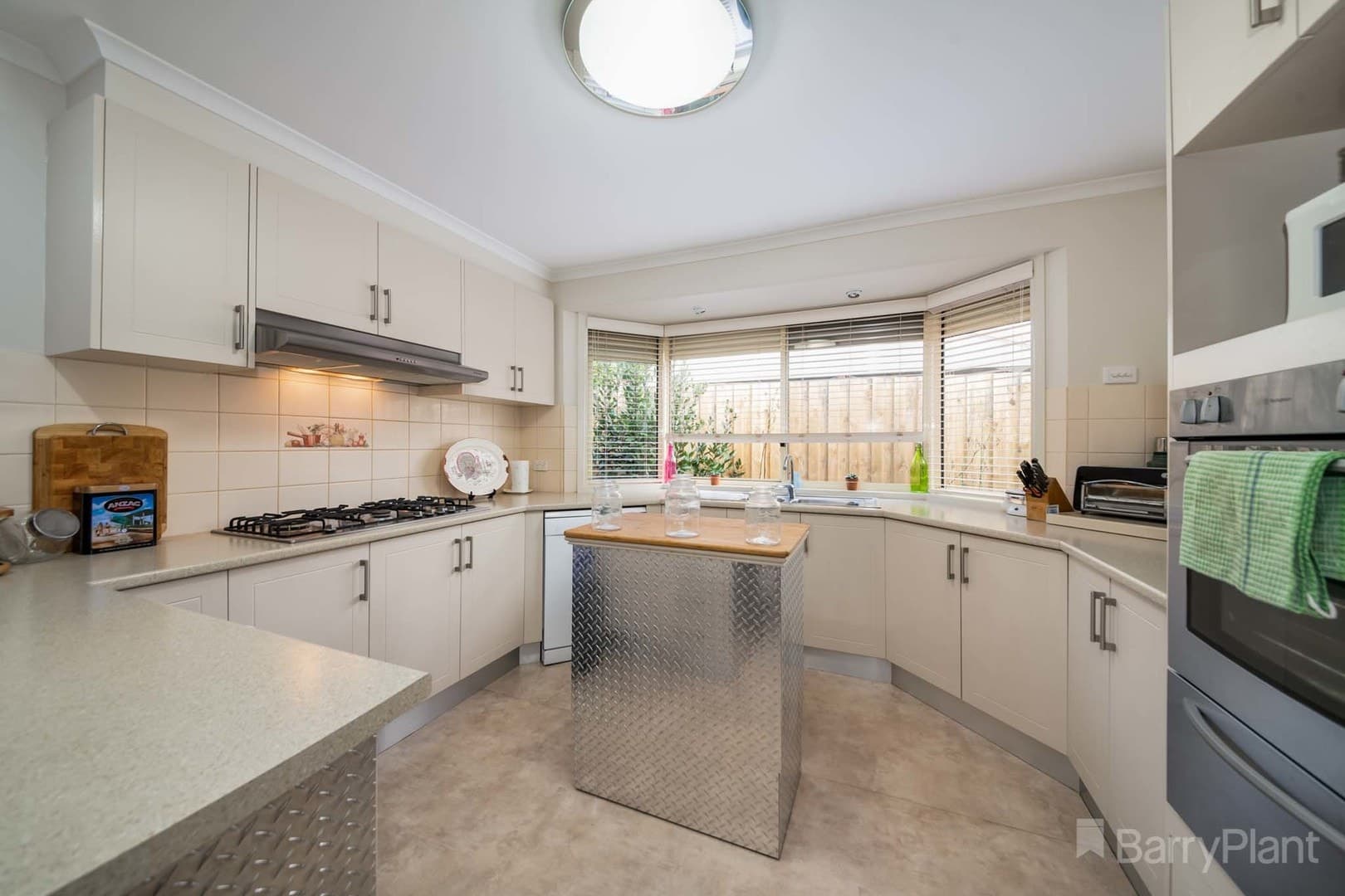 13 Deanswood Way, Narre Warren, VIC 3805, Narre Warren - Thumbnail 6