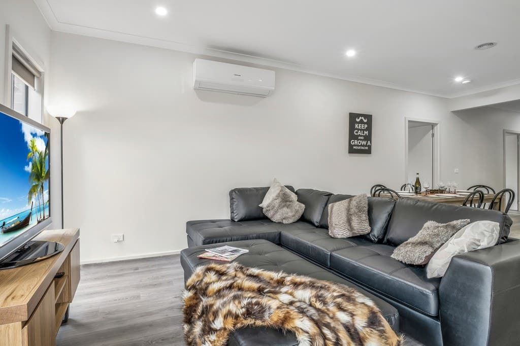 Room 4/2 Backelei Crescent, Grovedale, VIC 3216, Grovedale - Thumbnail 4