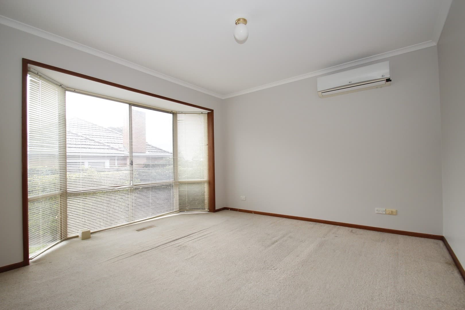 2/9 Dorgan Street, Mount Waverley, VIC 3149, Mount Waverley - Thumbnail 3