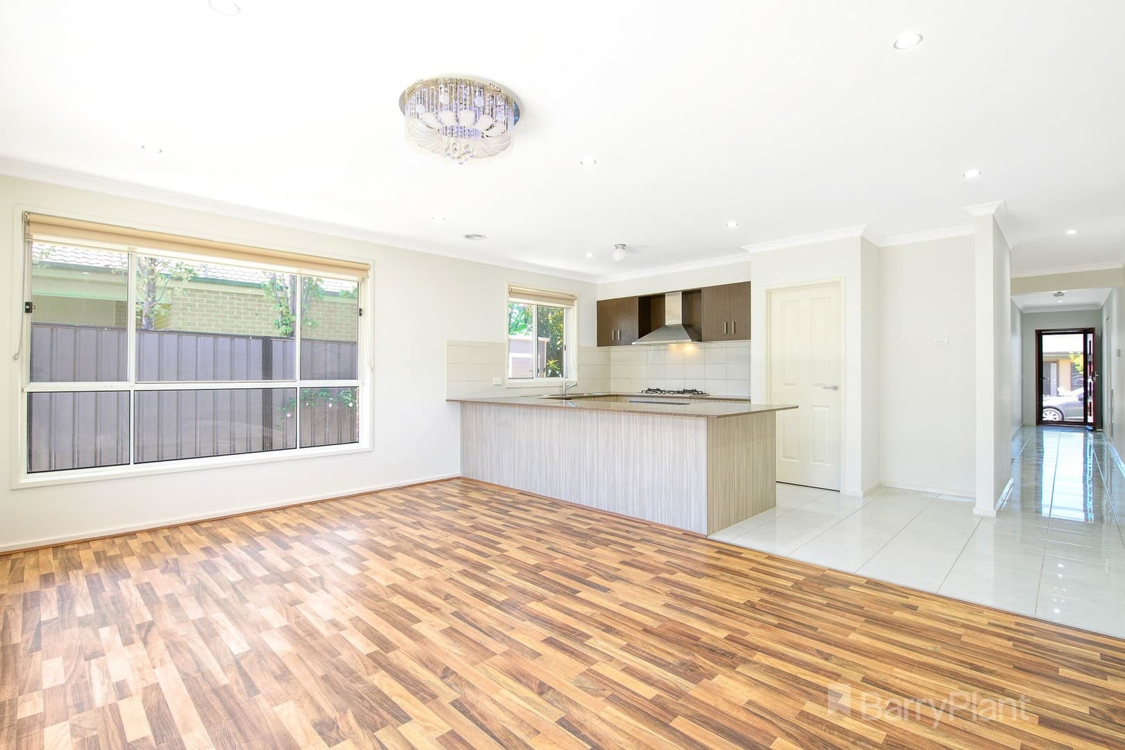 27 Dellinea Street, Cranbourne North, VIC 3977, Cranbourne North - Thumbnail 4