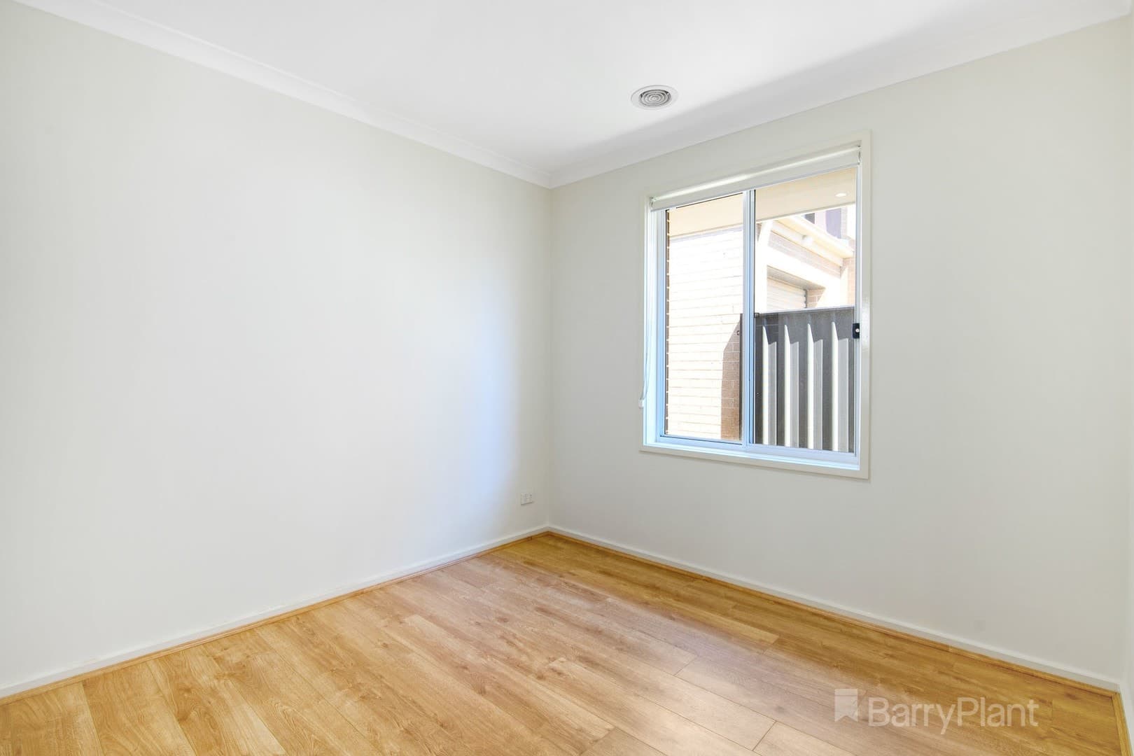27 Dellinea Street, Cranbourne North, VIC 3977, Cranbourne North - Thumbnail 8