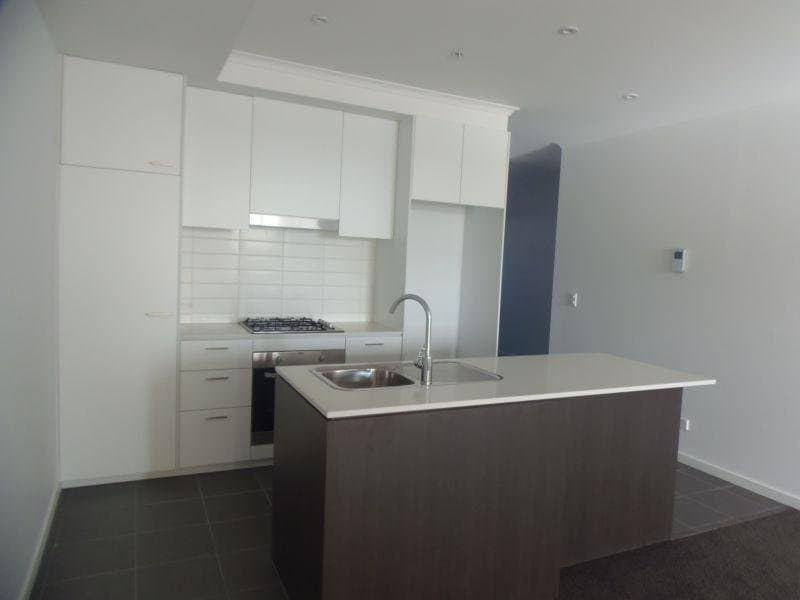 6/76 The EsplanadeCaroline Springs, VIC 3023  - Leased, Caroline Springs - Thumbnail 2