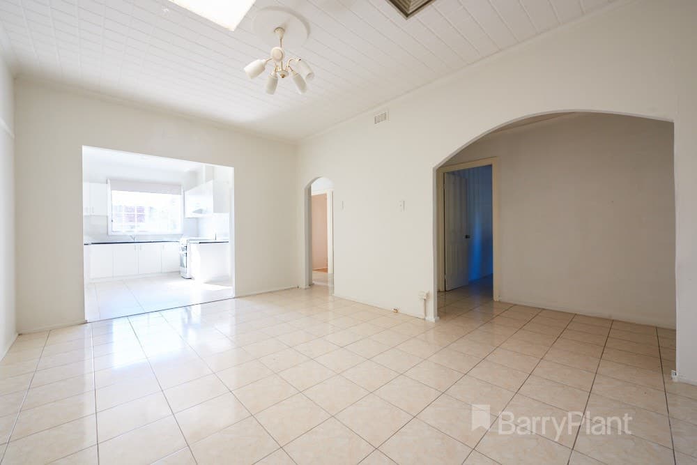 74 Jesson Crescent, Dandenong, VIC 3175, Dandenong - Thumbnail 2