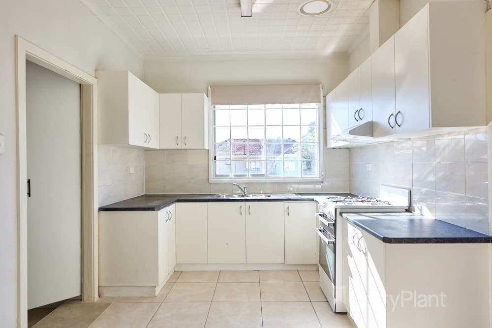 74 Jesson Crescent, Dandenong, VIC 3175, Dandenong - Thumbnail 3