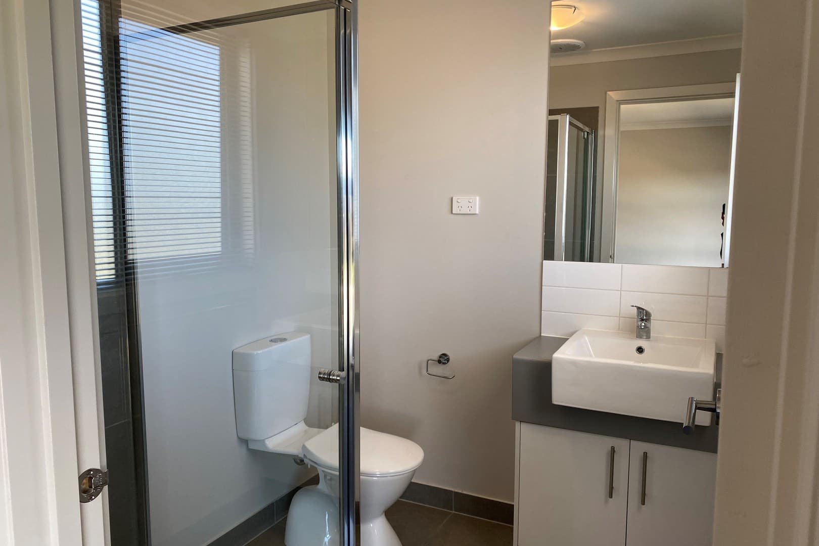 2 Almondbank Road, Cranbourne East, VIC 3977, Cranbourne East - Thumbnail 6
