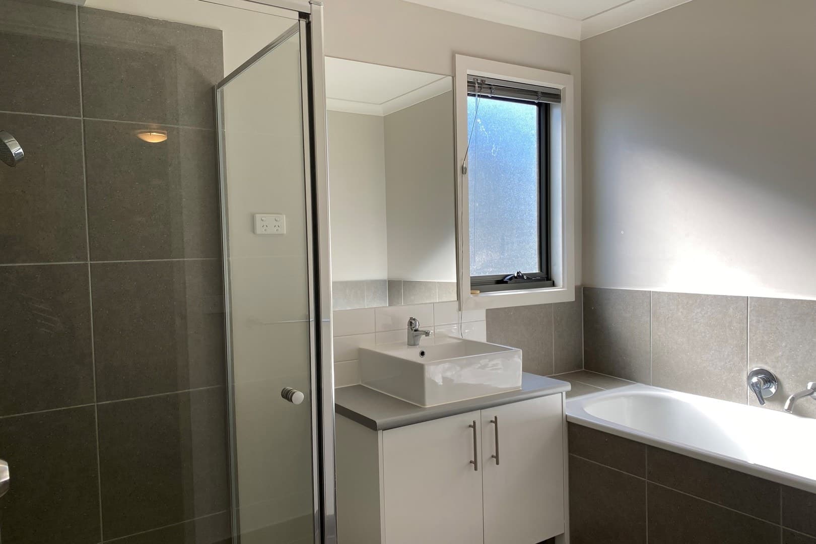 2 Almondbank Road, Cranbourne East, VIC 3977, Cranbourne East - Thumbnail 8