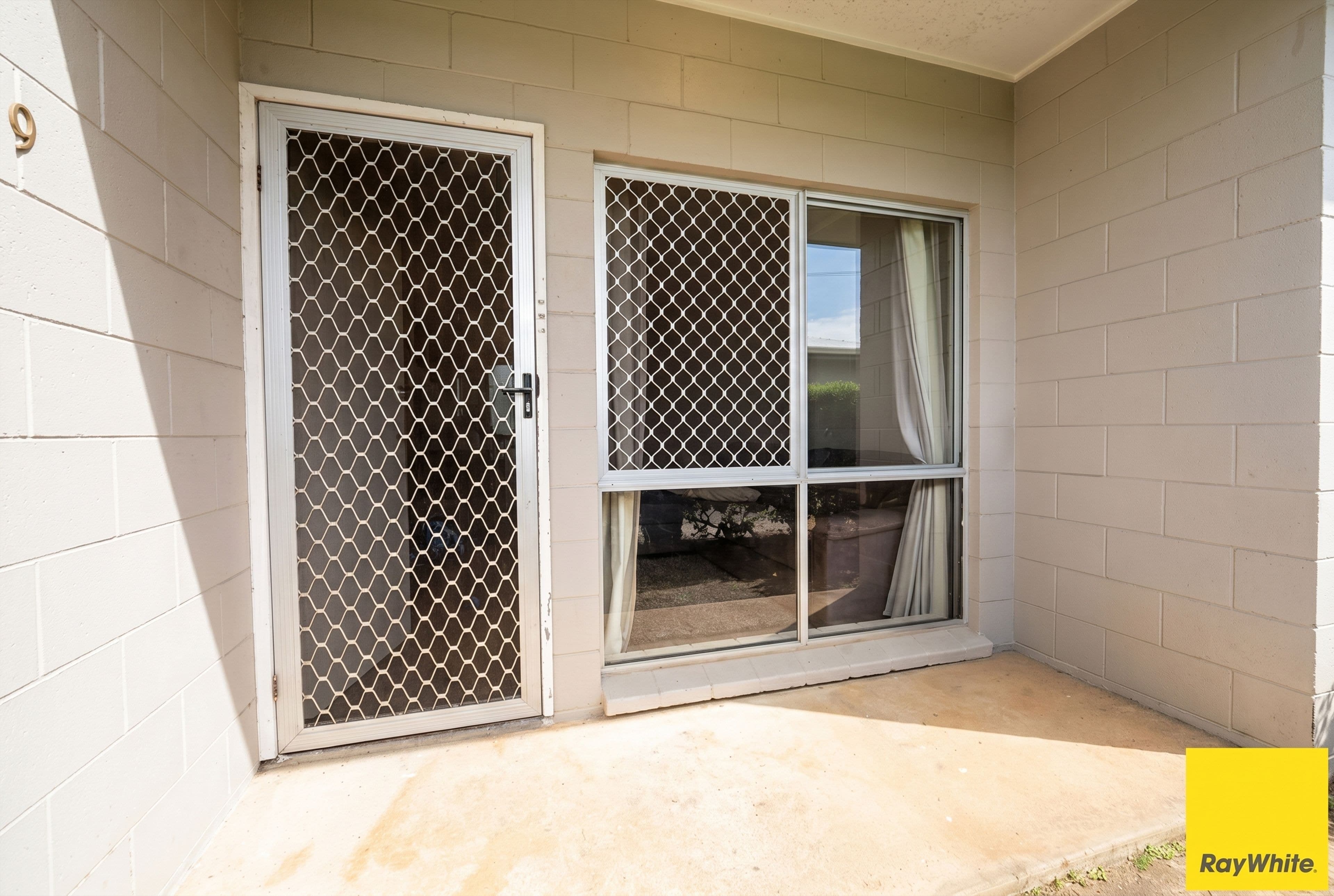 9/553-561 Mulgrave Road, Earlville QLD 4870, Earlville - Thumbnail 2