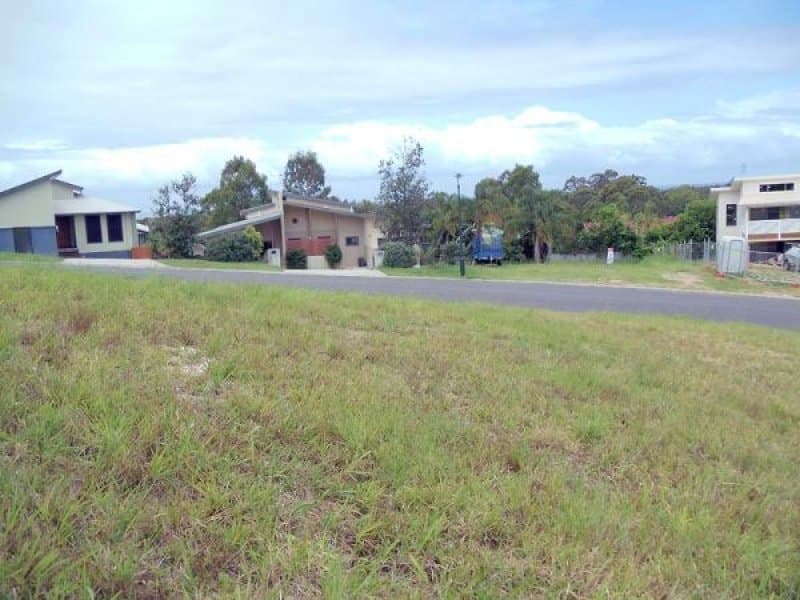 21 Palmer Avenue, Ocean Shores NSW 2483, Ocean Shores - Thumbnail 2