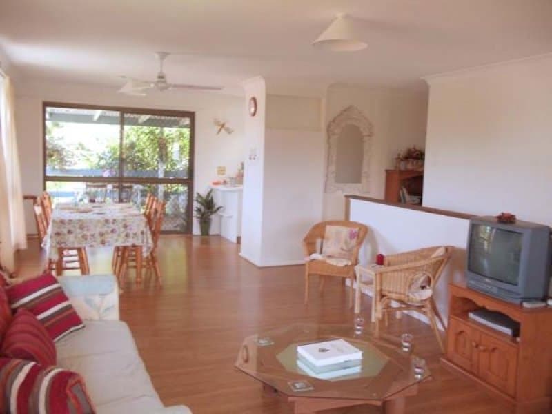 34 Orana Road, Ocean Shores NSW 2483, Ocean Shores - Thumbnail 2