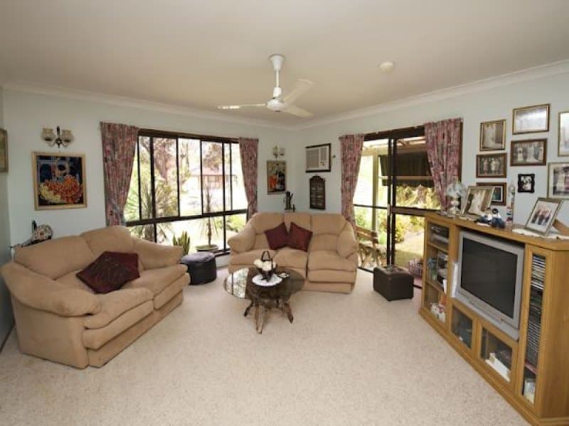 45 Narooma Drive, Ocean Shores - Thumbnail 3