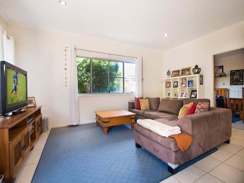 52 Rajah Road, Ocean Shores - Thumbnail 4