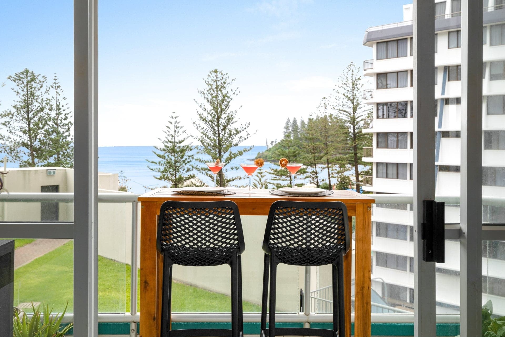 70 Marine Parade, Coolangatta QLD 4225, Coolangatta - Thumbnail 2