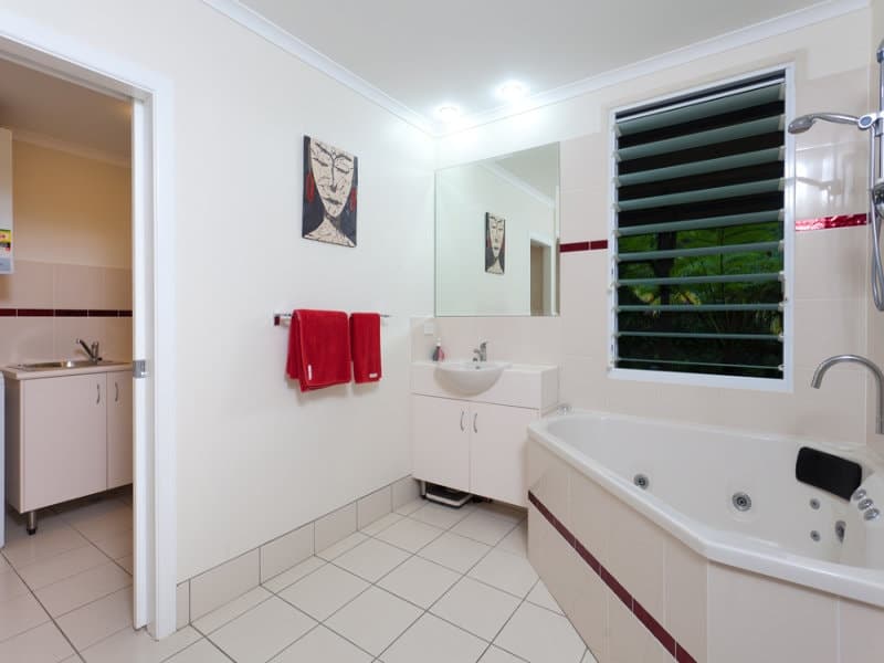 9 Arika Avenue, Ocean Shores NSW 2483, Ocean Shores - Thumbnail 7