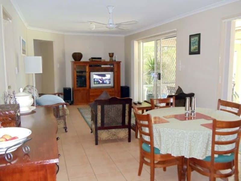 17 Narooma Drive, Ocean Shores NSW 2483, Ocean Shores - Thumbnail 2