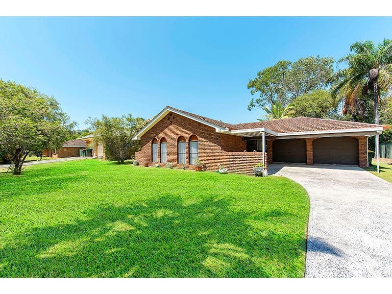 43 Bulgoon Crescent St, Ocean Shores NSW 2483, Ocean Shores - Image 1