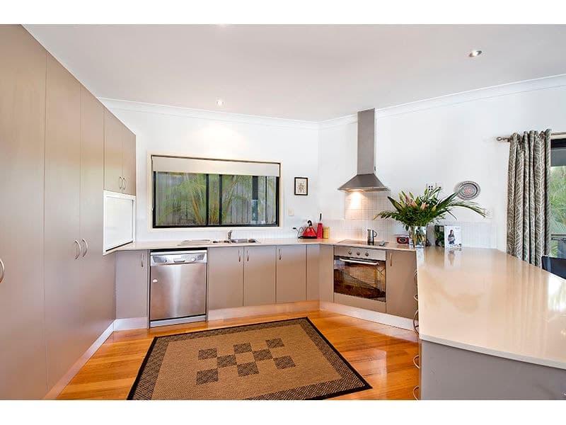39 Rajah Road, Ocean Shores - Thumbnail 3